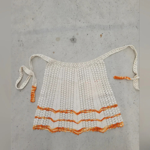 Vintage Hand Crochet Apron Orange and White - Picture 6 of 8